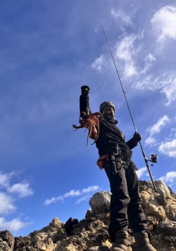 新年あけましておめでとうございます。凧揚げではなく蛸釣りです。
