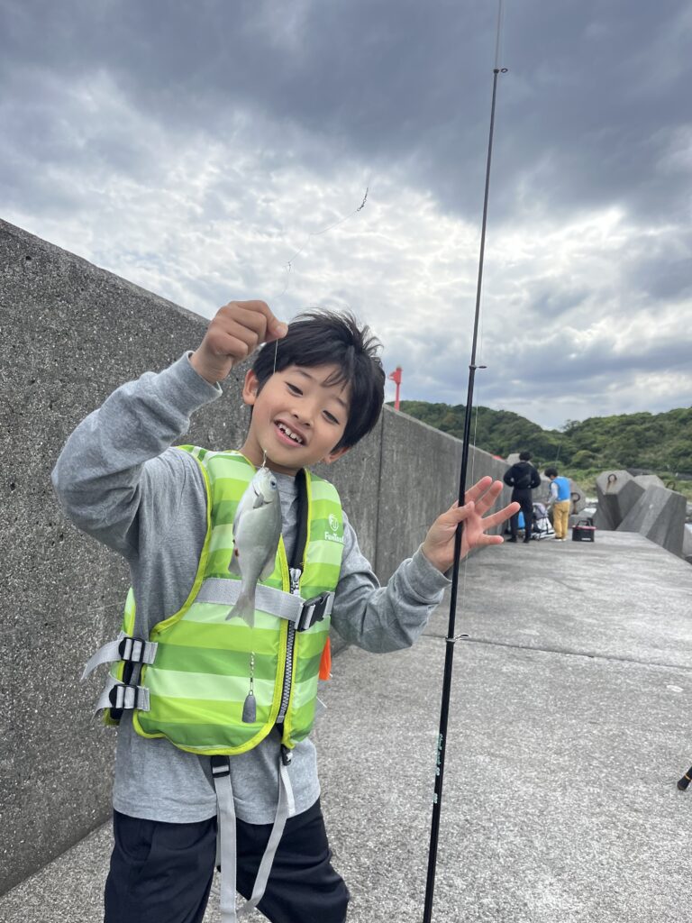 山が健やかであれば川が潤い、川が綺麗であれば海や街の環境も守られます