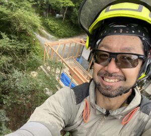 断幹作業中のSEAFOREST代表辻